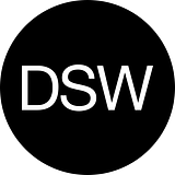 HOYT DSW INC logo